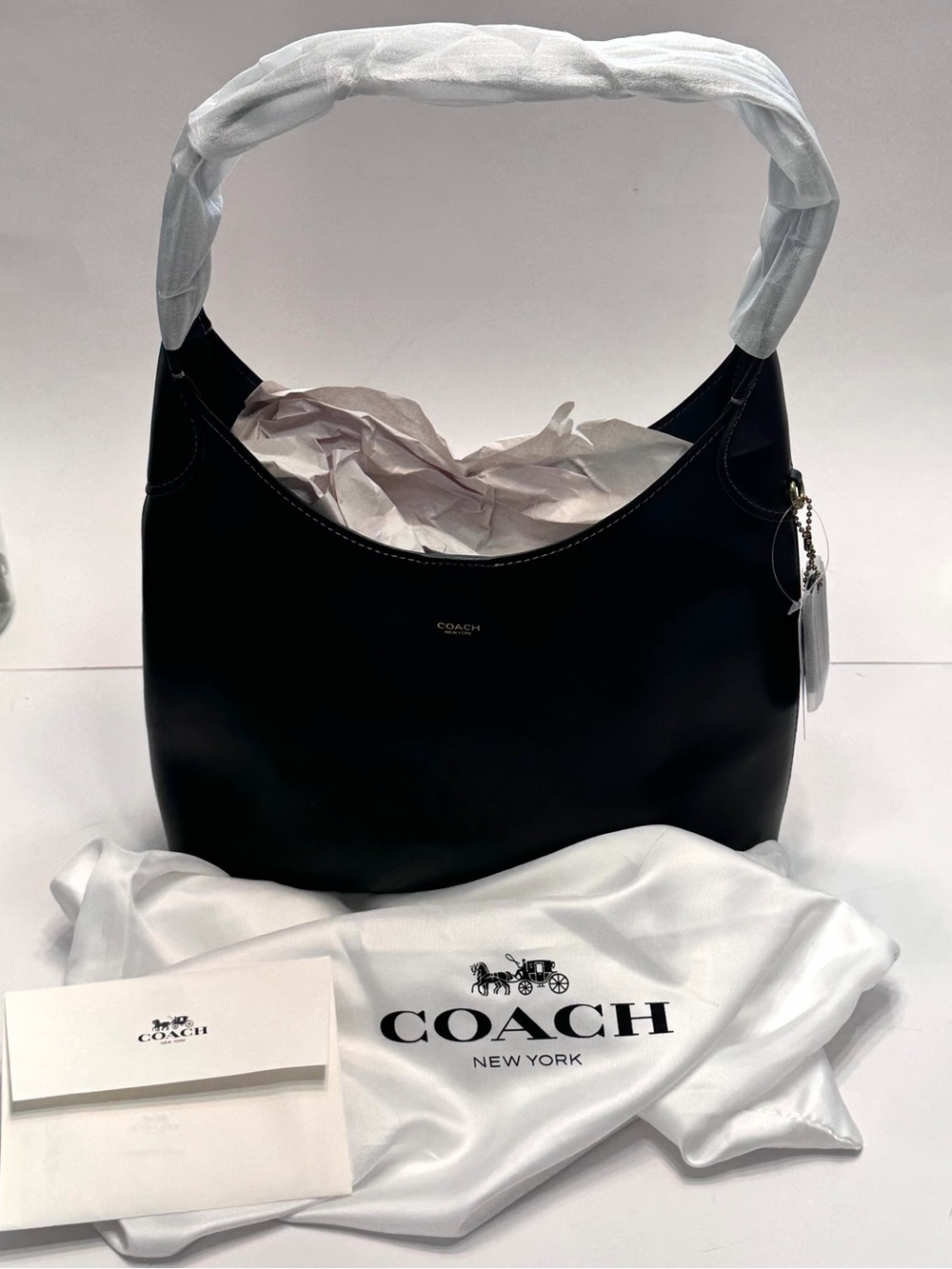 NWT COACH Brooklyn 28 Shoulder Bag CU068 Black Outlet